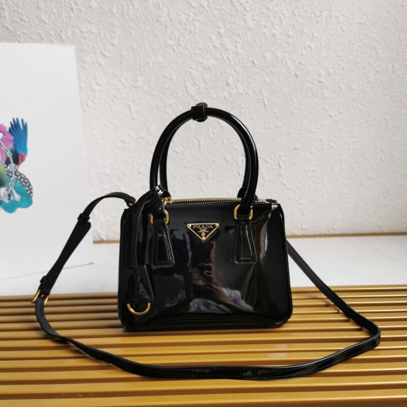 Pra*a top handle bags